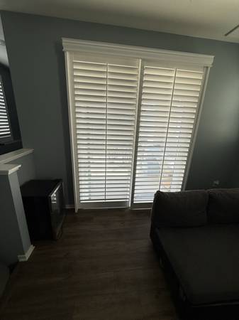 $1600.00 / 1br - 400ft2 - 1 car garage space,private space and balcony access, Free gym, Pool/ja63621380315393124