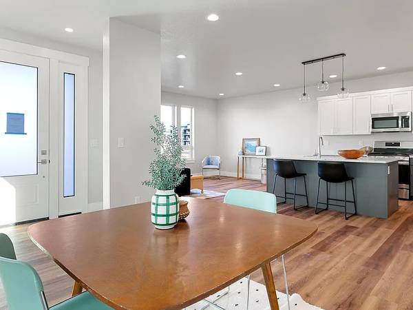 $3,950 / 3br - 2120ft2 - **Estreno** - 3h/2,5 baños en 44 Ranch (44 Ranch)63657010743811124