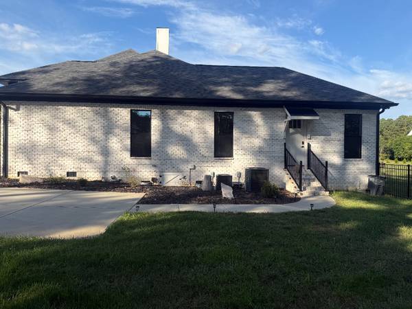$1900.00 / 1br - 750ft2 - Modern Oasis63925335932547122