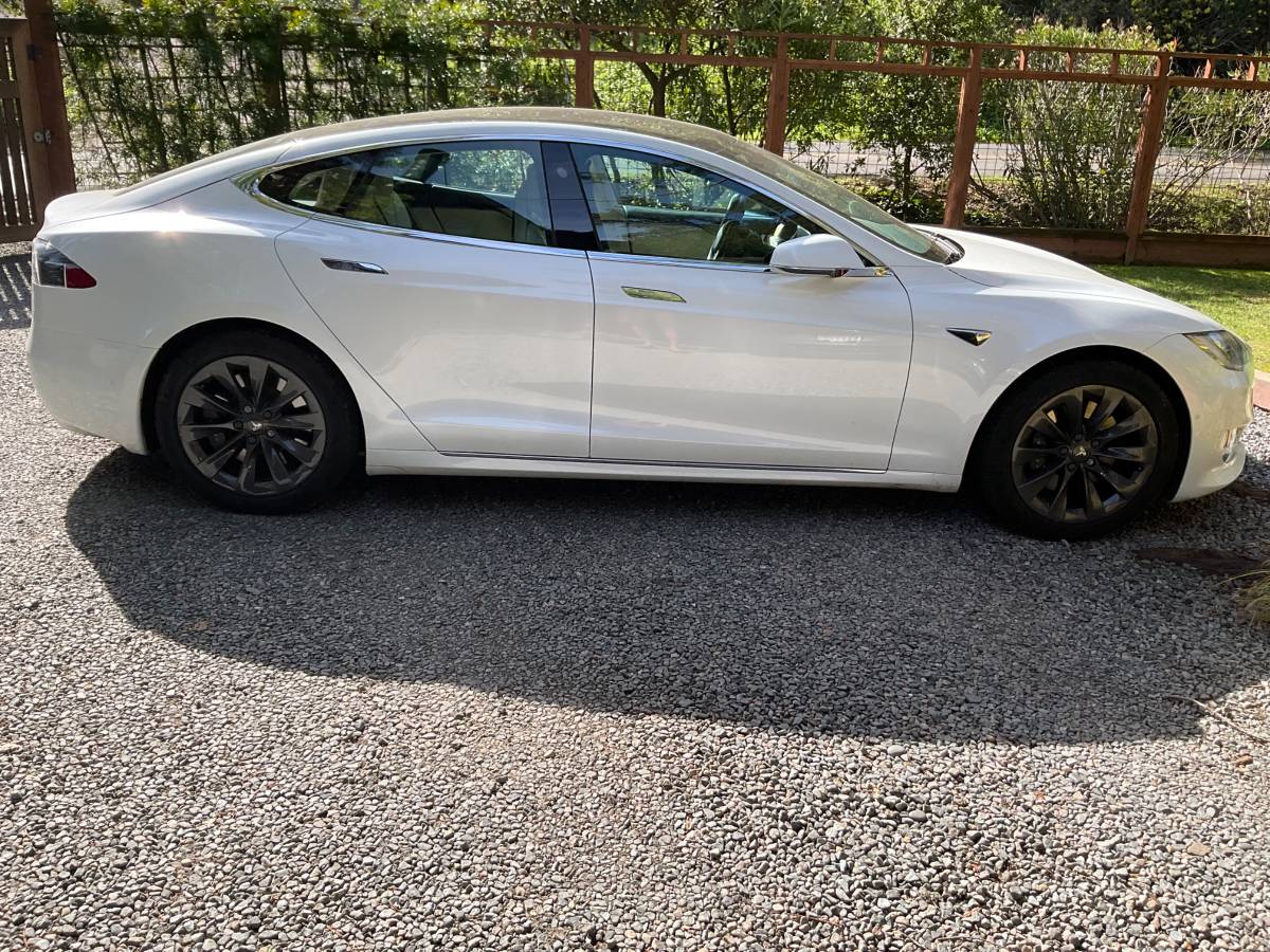2018Tesla S 75D 230mi range, free supercharging, e
