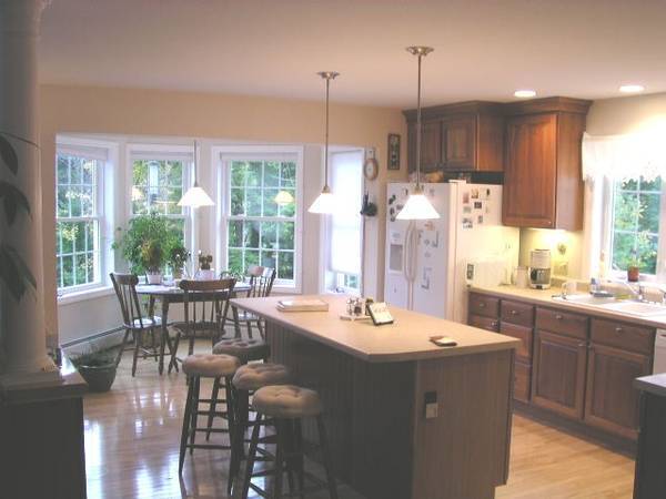 $2,100 / 2br - 2400ft2 - Luxury 4 BR annual rental (newbury)63656177883521120