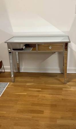 Mirrored console table or vanity 1