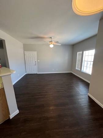 $1,499 / 2br - 916ft2 - Windsor Place 2-Bedroom 2-Bath (Laredo)63662003457155124