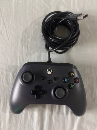 Wired Xbox One Controller 1