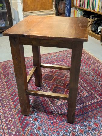Set of three hardwood kitchen stools 1