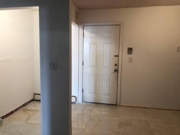 $2,800 / 2br - 2 br 1 piso $2800 (Flushing)63788457194627120