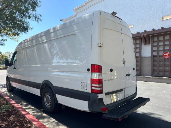 *2014 FREIGHTLINER SPRINTER CARGO VAN 2500 170" 159 mil millas ⭐s* - $26,500 (hayward / castro valley)63470419114243124