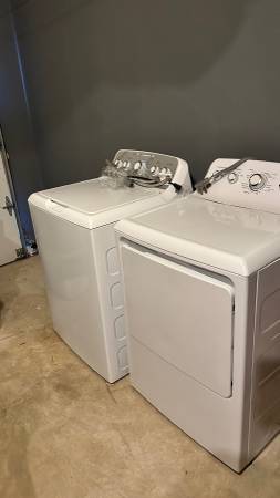 Washer/ Dryer Set 1