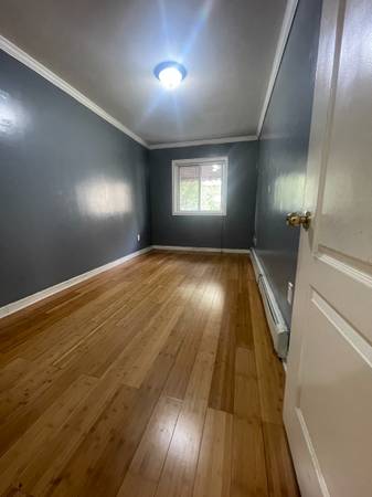 $3,811 / 3br - Large 3 bedroom for rent*City Feps** (Elder Ave)63788598229121124