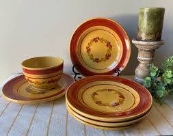 William & Sonoma -Terre Provence Tableware (30 pieces) 1