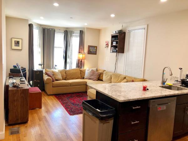 $4,400 / 3br - 1200ft2 - Lujo de 3 habitaciones/2 baños cerca de Kendall Sq - Cambridge $4400 (kendall Square)63863135198467121