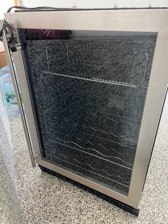 FREE Marvel Mini Fridge 1
