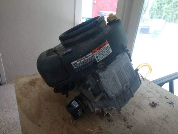 Briggs & Stratton 31ci (17.5hp) Propane Powered Engine 1