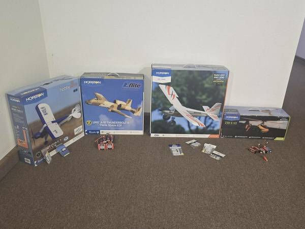 Large RC aircraft bundle 1