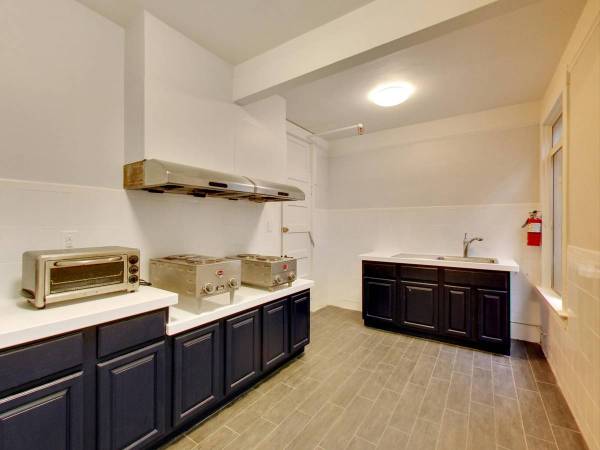 $800 / 1br - Bronx Spacious 1BR – Near Fordham (Bronx)63978411757827121