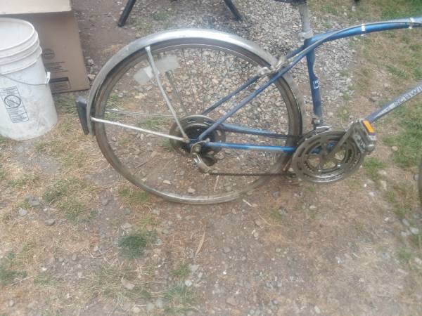 1979 Schwinn Varsity camelback - $50 (Norte)63438263275267123