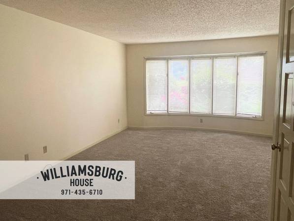 $1,410 / 2br - 2 Bedroom + Carports! Fireplaces -- By Minto-Brown Island Park (South Salem)63660444161155120