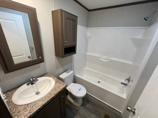 $1,179 / 2br - 896ft2 - $699 Could Move You In! Belleville Community (Belleville Michigan)64018940377601124