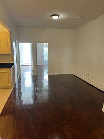 $3,400 / 4br - 1250ft2 - Woodhaven Four  Bedrooms Two Baths (Woodhaven)64033632839297123