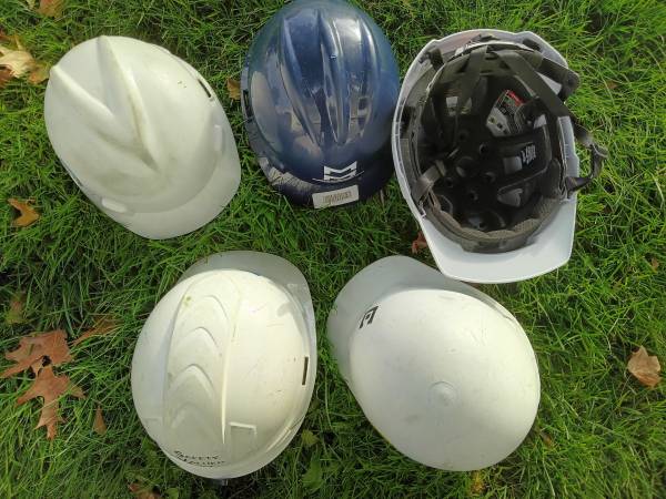 CONSTRUCTION HARD HATS 1