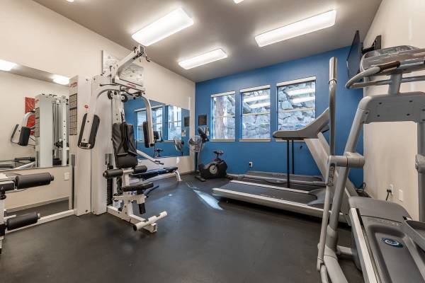 $2,300 / 2br - 1041ft2 - Garaje, 2 habitaciones en Kent WA (22804 90th Way South, Kent, WA)63808107382403120
