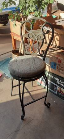 WROUGHT IRON swivel stool 1