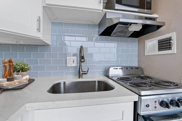 $2,550 / 450ft2 - $400 DE DESCUENTO ^ Estudio en Marina Del Rey ^ Encimeras de cuarzo ^ Balcón ^ Aire acondicionado (Marina Del Rey Venice Beach)63701092877827123