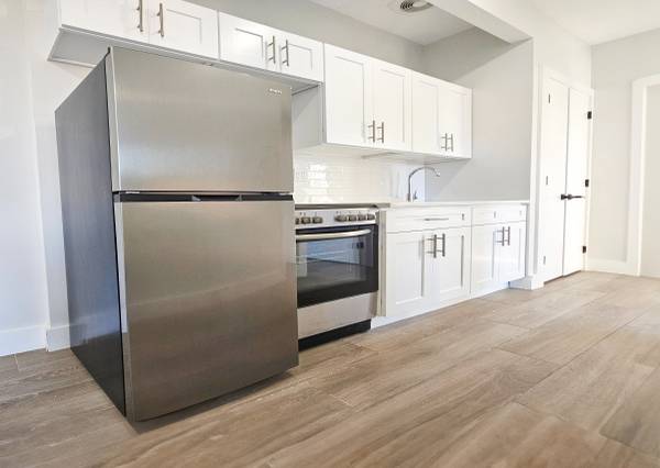 $2,950 / 2br - CityFHEPS, Sec 8 - Freshly renovated two bed (South Bronx)63689752479361120