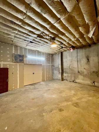 $1 / 2050ft2 - Storage 500+ 800 SF (Stony Point)64035736530434121