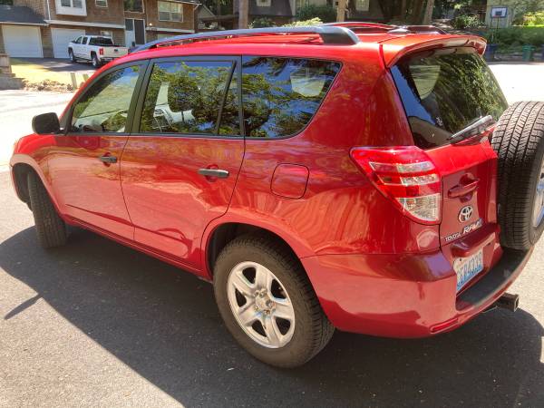 Toyota Rav4 2010 - $11,000 (Woodinville)63617194280451123