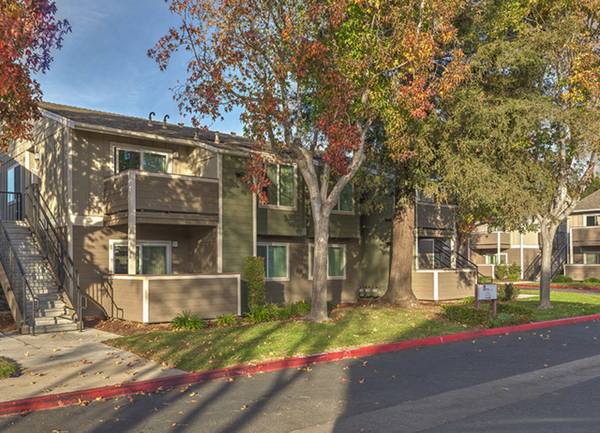 $1,794 / 1br - 644ft2 - Persianas para Ventanas, Gimnasio, Spa (401 W. Pine Ave, Lompoc, CA)63663871952897122