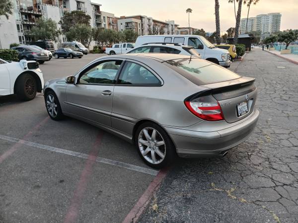 2005 Mercedes Benz C320 Hatche - $2,800 (Marina del Rey)63618277370497123