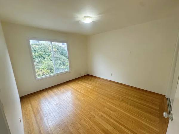 $1,900 / 2br - Bright 2 Bedroom Home Near UCSF! (San Francisco)63908982233474124