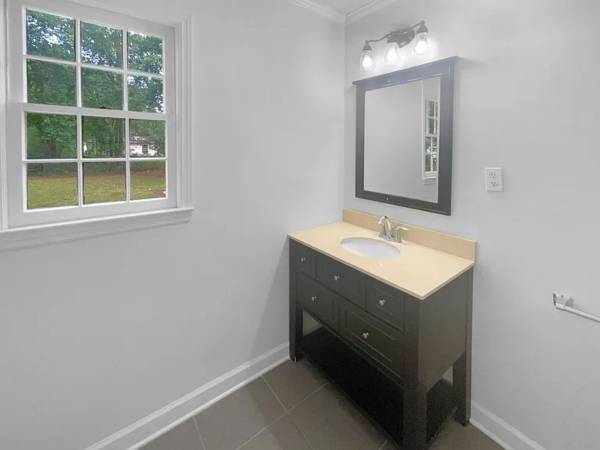 $650 / 3br - 01019ft2 - This property is a must-see for those looking for a well-maintained home (Summerville)64015948047619123