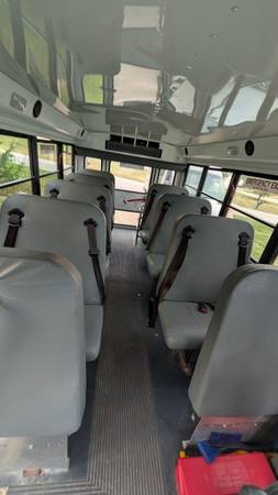 2015 Ford Collins Mini Bus Low Mileage - $29,000 (Kent, OH)63436134574977122