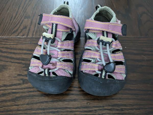 Keens sandals size Toddler 7/8 - $15 (Somerville)63471247074947120