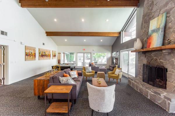 🏘️ Discover Pine Ridge: Look & Lease in Bremerton! 1