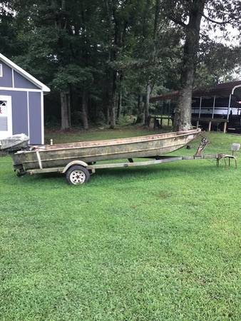 Lancha John de 16' y Traylor con motor Johnson de 40 hp - $1.200 (Grove Oak)63440260446851120