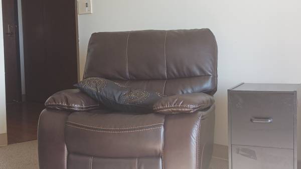 Reclining chair 1