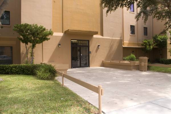 $450 Now Leasing!!!!Professional Office Suite(s) (Harlingen)63760384187907121