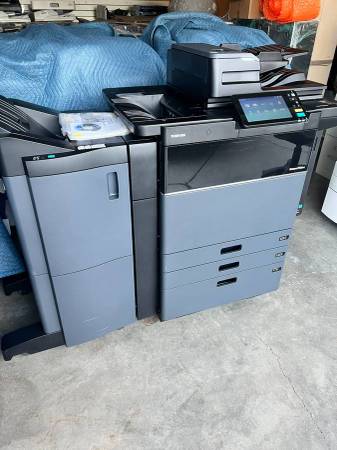 Repo Toshiba e-Studio 7506ac color copier with finisher .counter 168k 1