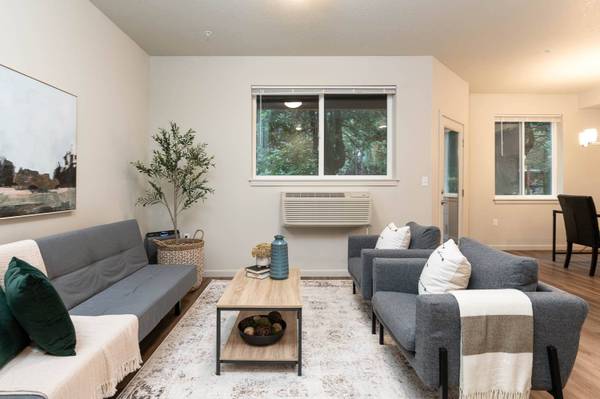 $1,775 / 2br - 862ft2 - A deal this good doesn't come around every day. 2 Bed, 2 Bath! (Hillsboro - Orenco Woods Nature Park)63914855174531120