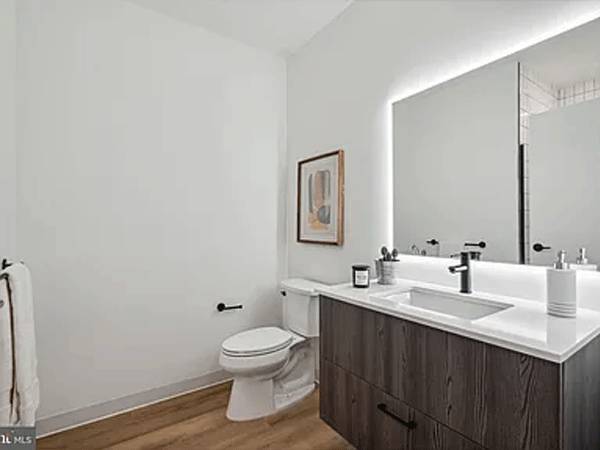 $700 / 1br - __1 bed 1 bath Apt __1108-20 N Front St__ (Philadelphia, PA)64024500601219121