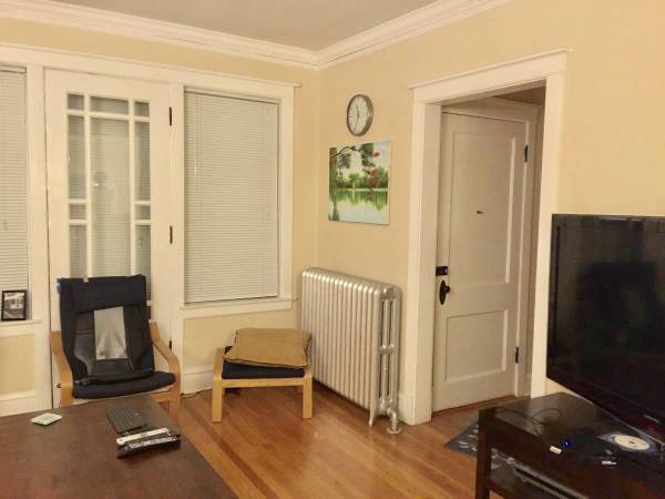 $875 / 1br - Furnished Room for rent- Logan Square (Chicago)63918413179778121