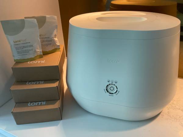 Lomi Composter/Kitchen Recycles 1