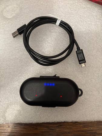 Earbuds, Wireless Bluetooth - $15 (Chester, NH)63471426380545121