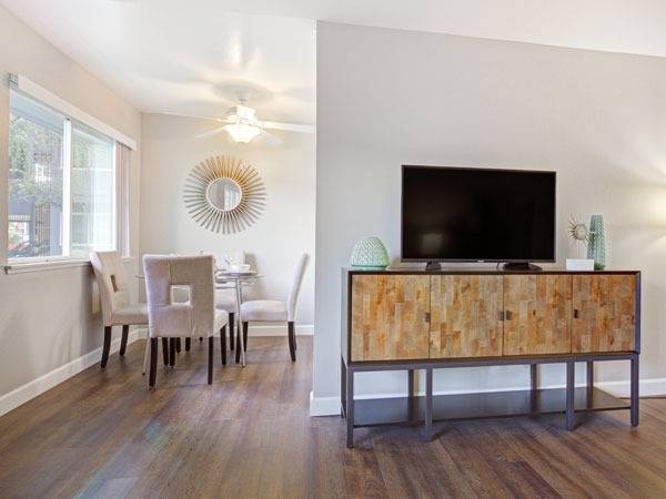 $2,395 / 1br - 644ft2 - Comfortable 1BR 1BA apt, Generous storage, Modern kitchen, Near Kaiser (santa clara)63946804531458124