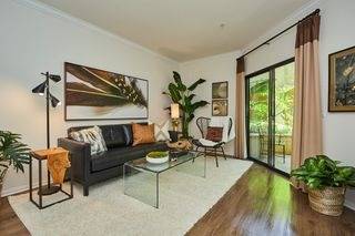 $2,429 / 1br - 724ft2 - Hardwood Floors, Crown Moldings, Soothing Spa (616 St. Paul Ave., Los Angeles, CA)63829234563713120