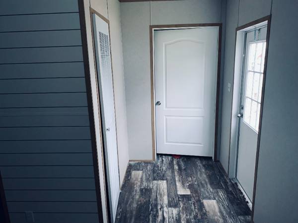 $1049.00 / 3br - 3BED 2 BATH 1049mo SECURITY DEPOSITS 1049 and UP63953481767811123
