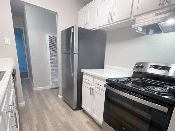 $2,395 / 1hab - 634ft2 - Apartamento de 1 hab., Cocina moderna, Pisos estilo madera, ¡A ESTRENAR! tocador de mármol (walnut creek)63657558026115120